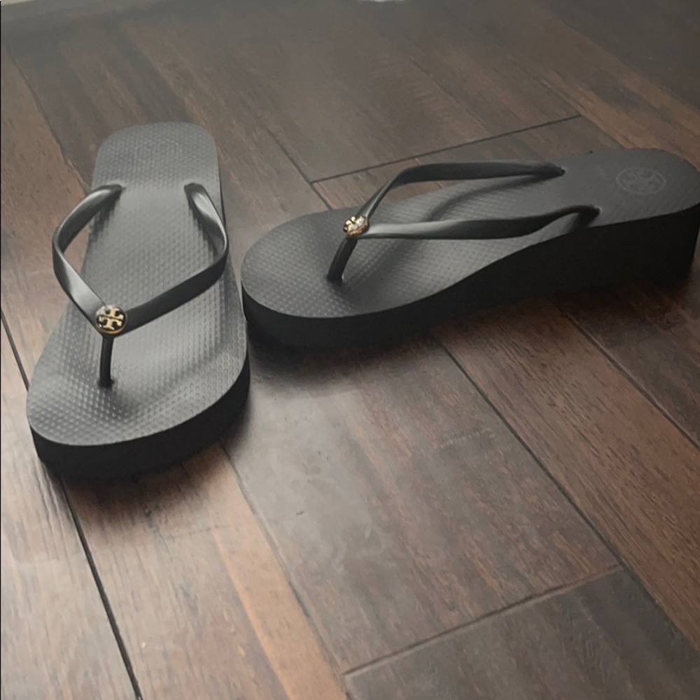Tory Burch wedge flip flop